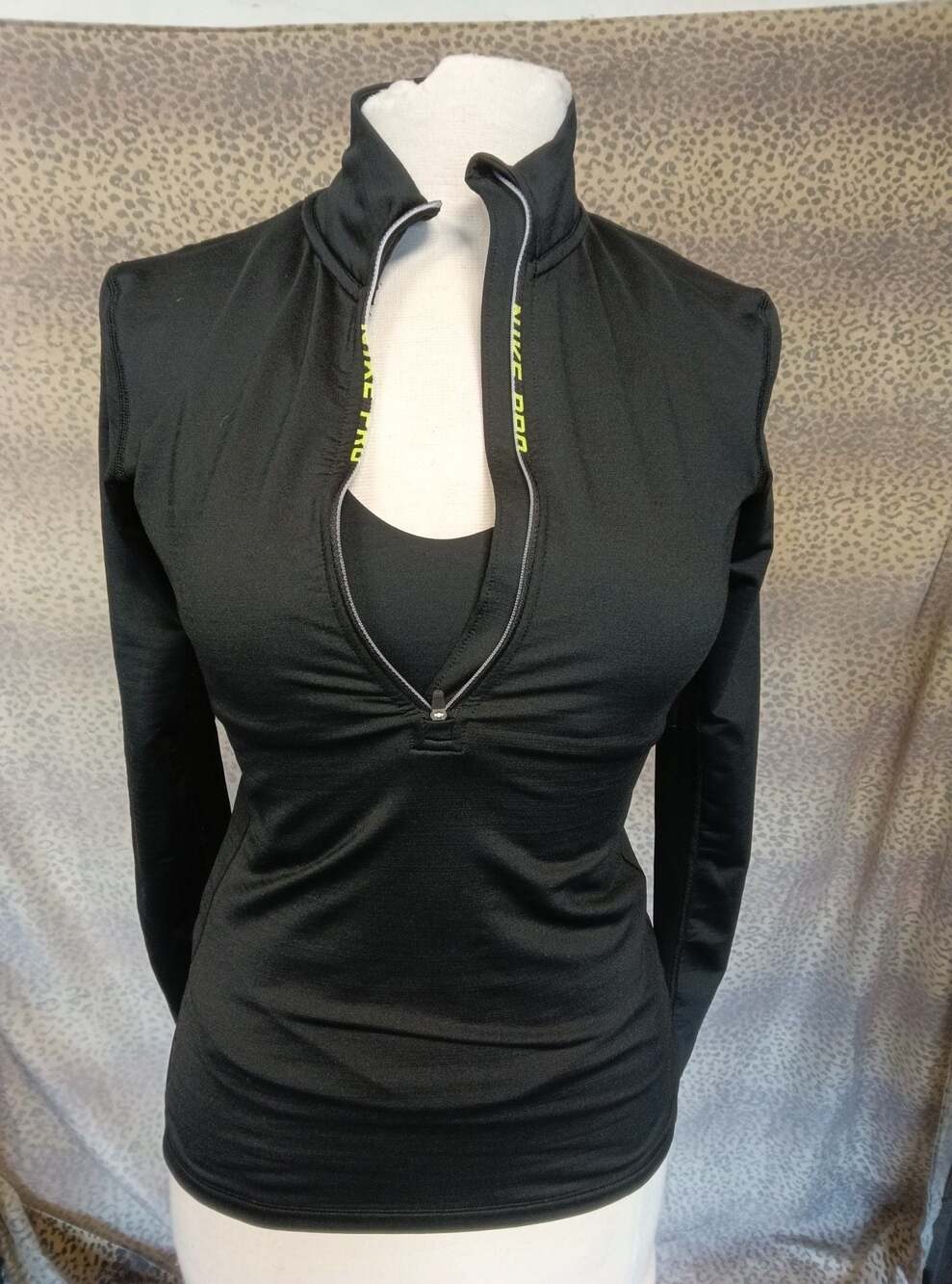 Nike Pro HyperWarm Women's Half-Zip Training Top Black Neon